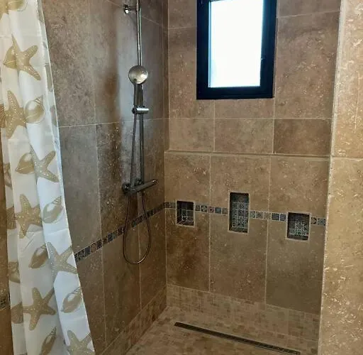 T3 Refait à Neuf, Patio, Wifi Et Villa *